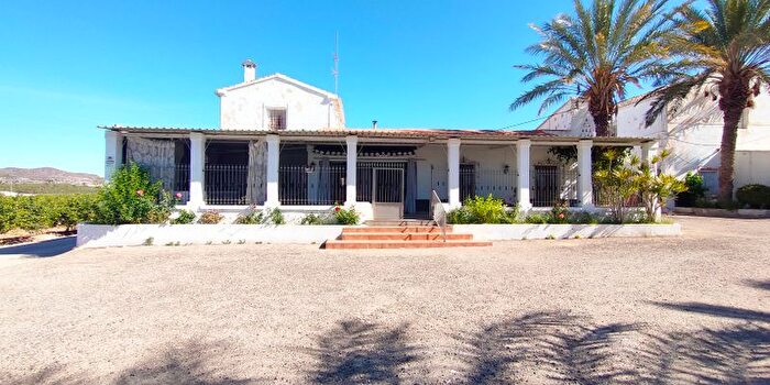 Casa en venta en Pedanías Sur, Pozo Higuera de 4 habitaciones