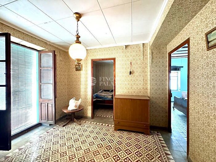 Casas en venta y pisos alquiler - 3