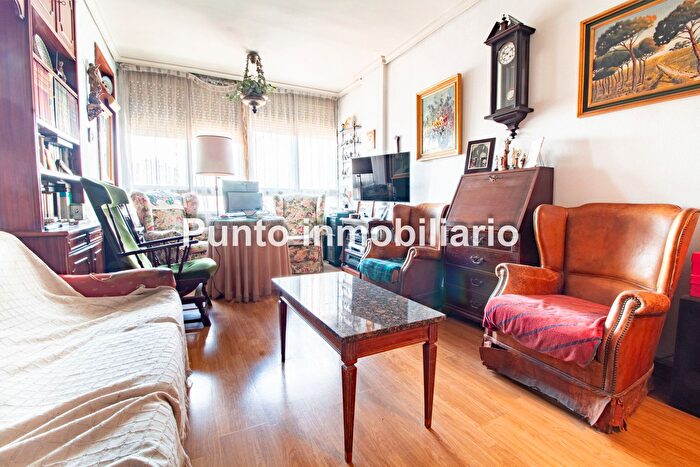 Casas en venta y pisos alquiler - 2