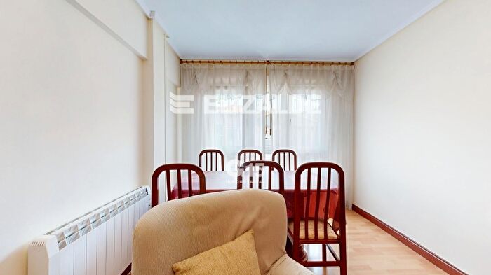 Casas en venta y pisos alquiler - 2
