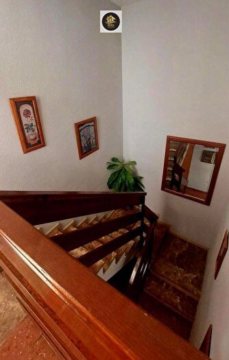 Casas en venta y pisos alquiler - 2