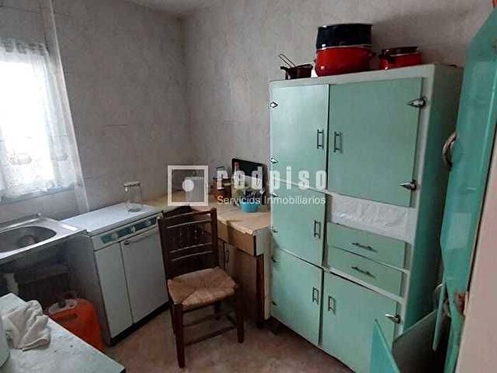Casas en venta y pisos alquiler - 3