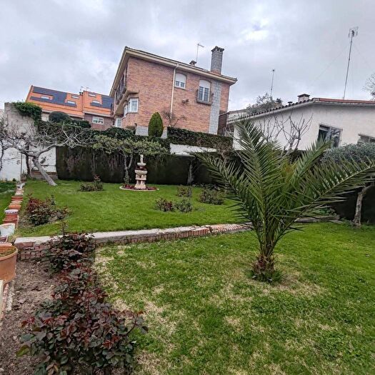 Casas en venta y pisos alquiler - 3