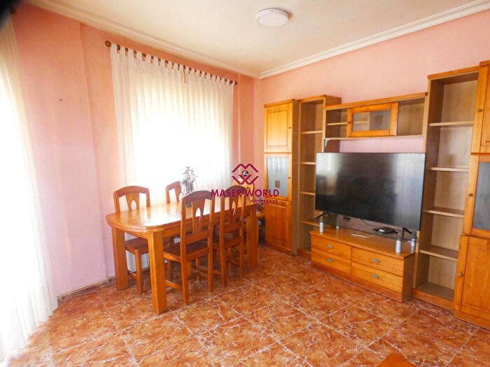 Casas en venta y pisos alquiler - 1