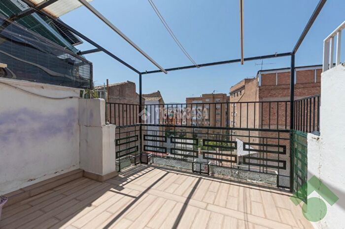 Casas en venta y pisos alquiler - 3