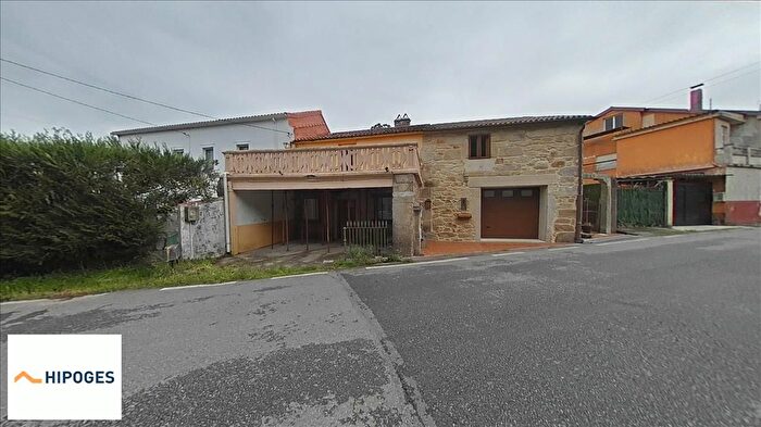 Casa en venta en Outes, A Coruña de 4 habitaciones