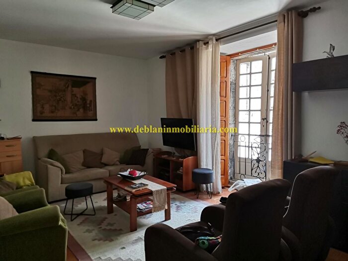 Casas en venta y pisos alquiler - 3