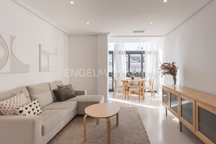 Casas en venta y pisos alquiler - 2