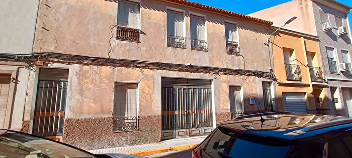 Casa en venta en Almansa, Albacete de 6 habitaciones