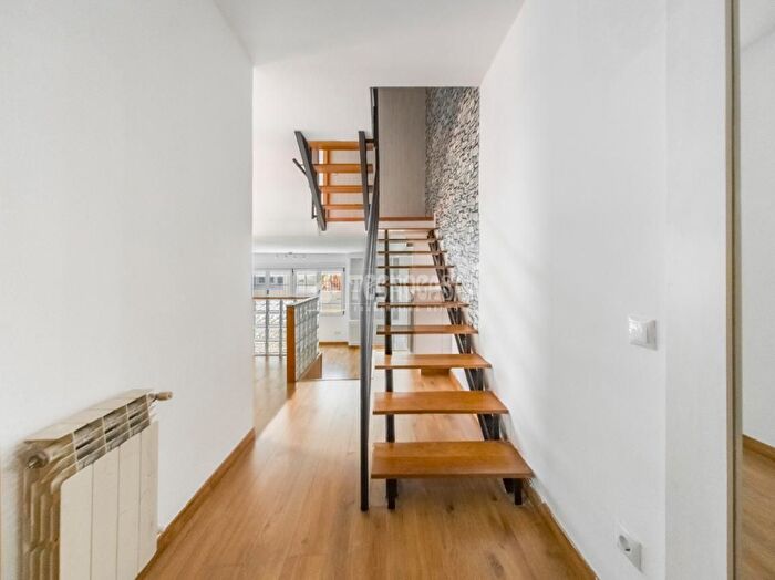Casas en venta y pisos alquiler - 1