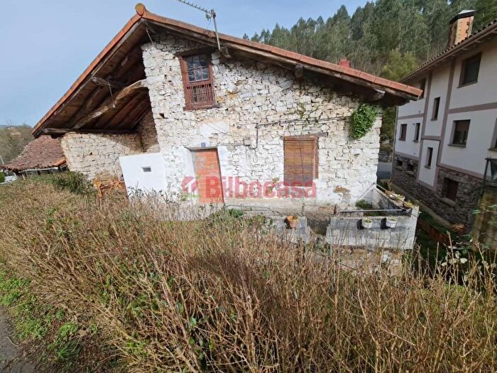 Casa en venta en Zeberio, Bizkaia de 3 habitaciones