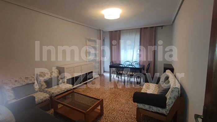 Casas en venta y pisos alquiler - 2