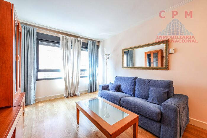Casas en venta y pisos alquiler - 1