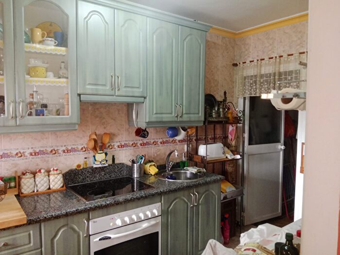 Casas en venta y pisos alquiler - 2