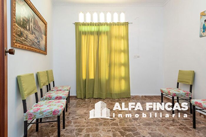 Casas en venta y pisos alquiler - 3