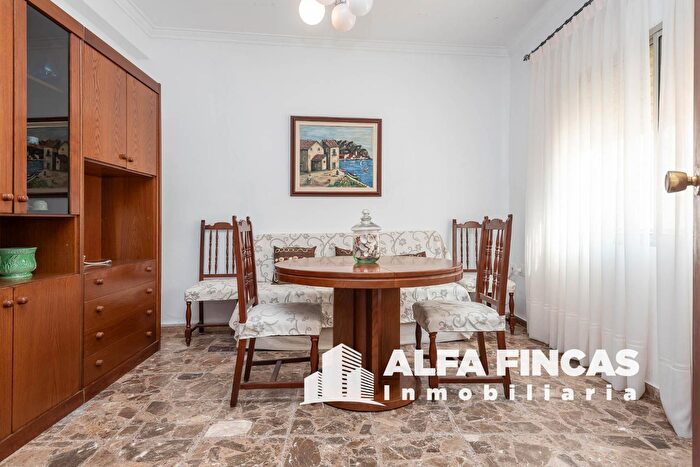 Casas en venta y pisos alquiler - 1