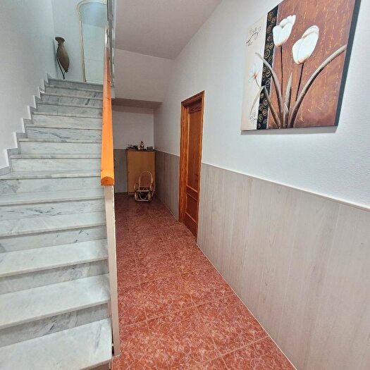 Casas en venta y pisos alquiler - 2