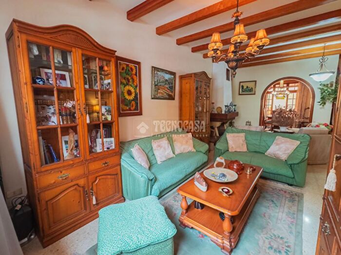 Casas en venta y pisos alquiler - 1