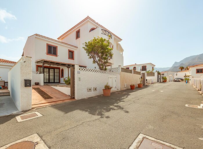 Casa en venta en Agaete, Las Palmas de 2 habitaciones