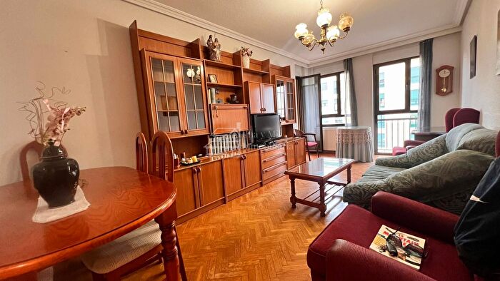 Casas en venta y pisos alquiler - 1