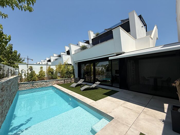 Casas en venta y pisos alquiler - 2