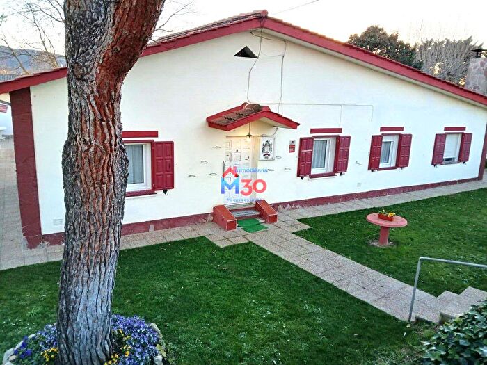 Casas en venta y pisos alquiler - 1
