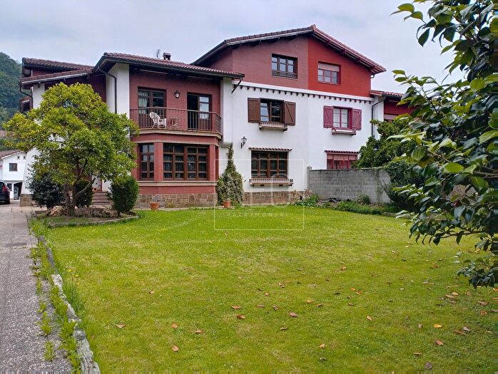 Casas en venta y pisos alquiler - 1