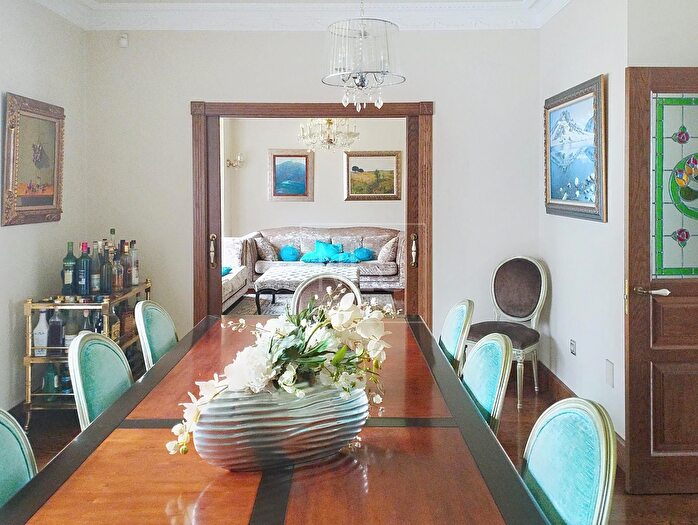 Casas en venta y pisos alquiler - 3