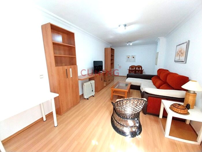 Casas en venta y pisos alquiler - 1