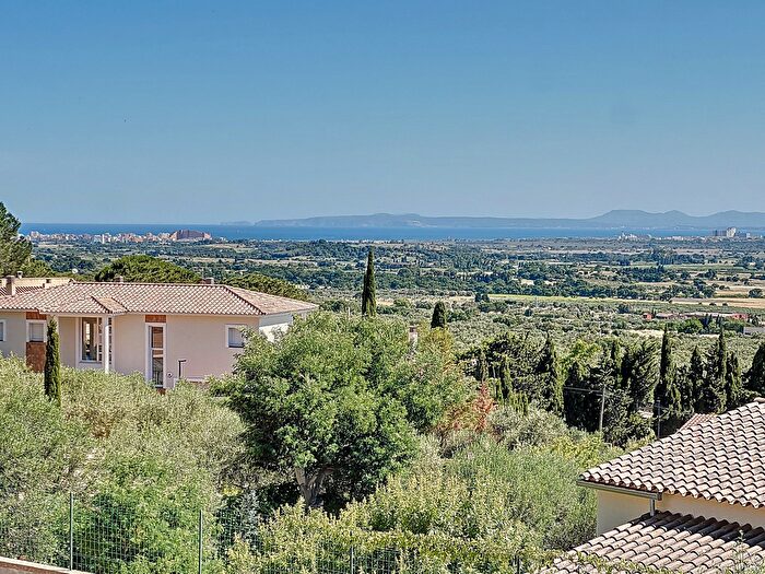 Casa en venta en Pau, Girona de 5 habitaciones