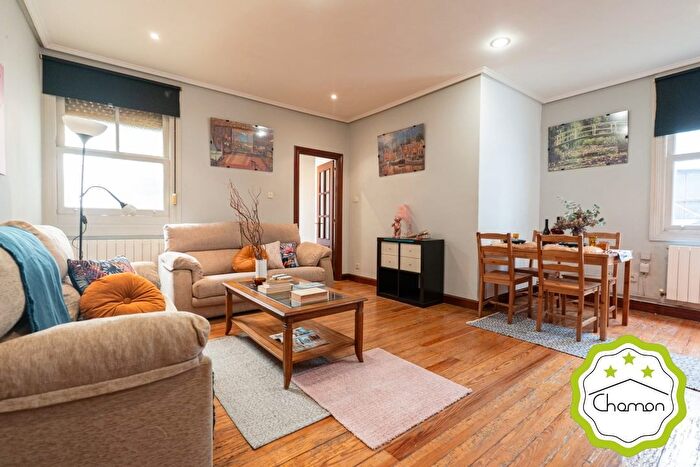 Casas en venta y pisos alquiler - 1