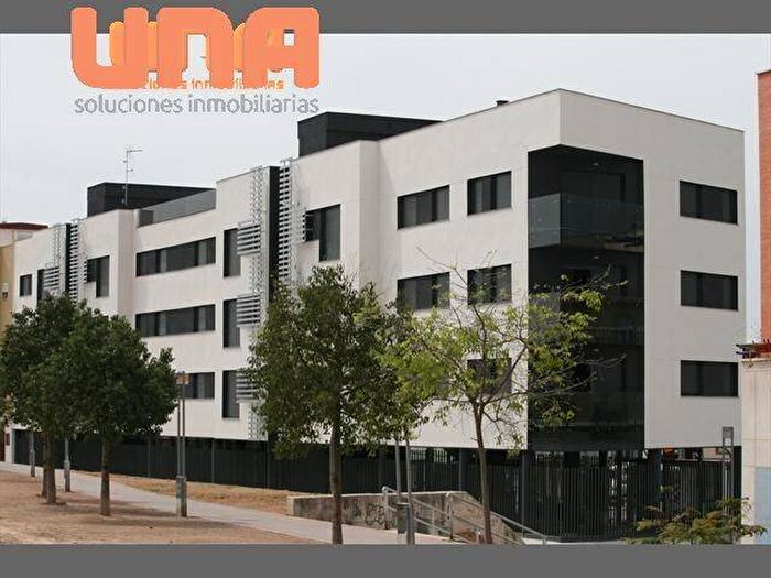 Piso en venta en Andalucía, Córdoba de 2 habitaciones