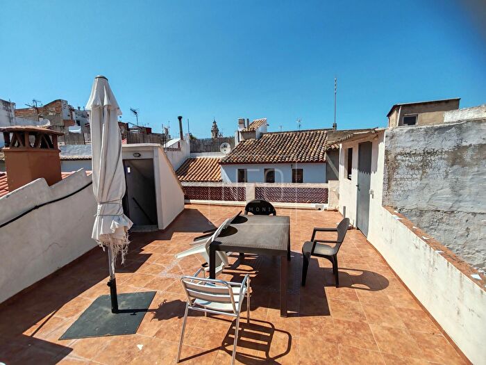 Casas en venta y pisos alquiler - 1
