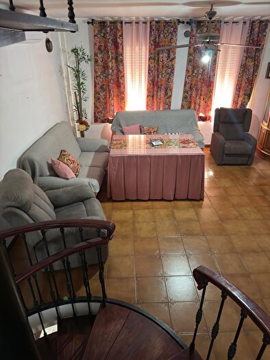 Casas en venta y pisos alquiler - 2