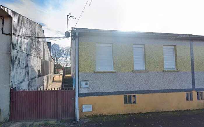 Casa en venta en Ordes, A Coruña de 3 habitaciones