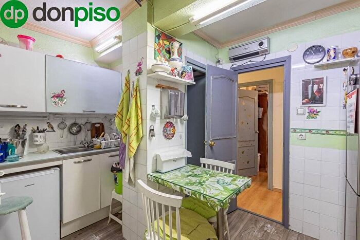 Casas en venta y pisos alquiler - 3