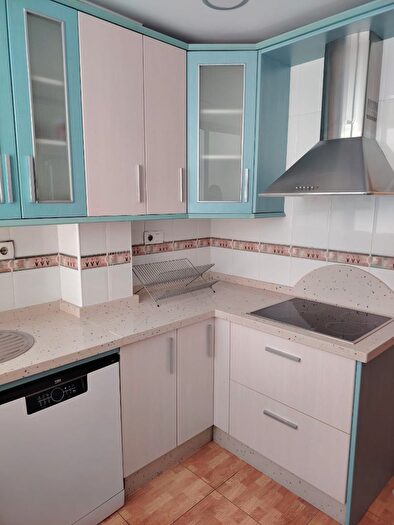 Casas en venta y pisos alquiler - 1