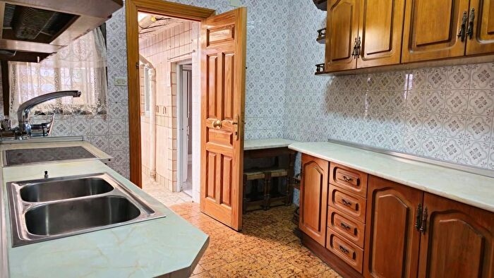 Casas en venta y pisos alquiler - 2