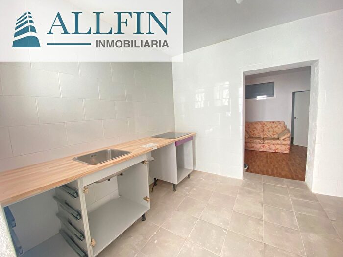 Casas en venta y pisos alquiler - 1