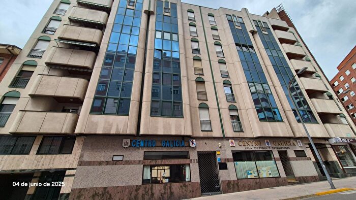 Piso en venta en Centro, Ponferrada de 3 habitaciones