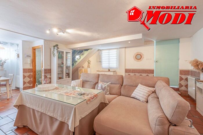 Casas en venta y pisos alquiler - 2