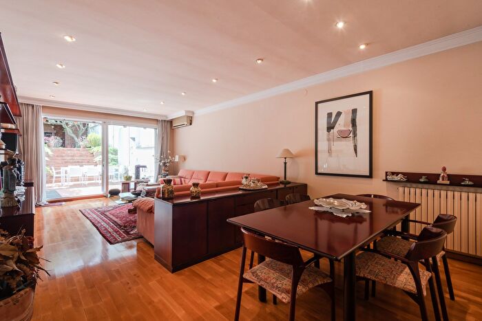 Casa en alquiler en Centre, Sant Just Desvern de 3 habitaciones
