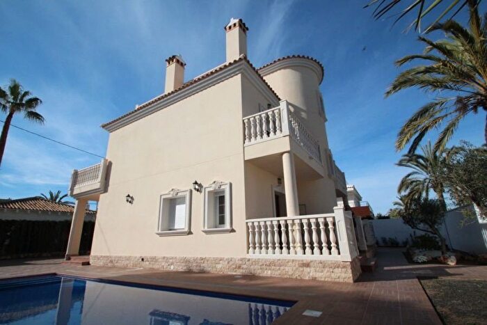 Casas en venta y pisos alquiler - 3