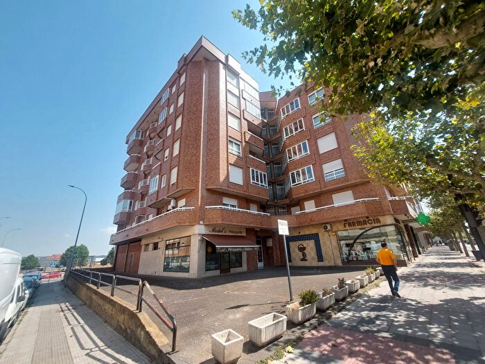 Piso en venta en La Asunción La Inmaculada, León Capital de 4 habitaciones