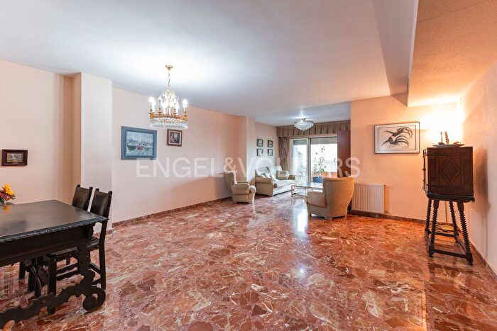 Piso en venta en Camins al Grau, Penya Roja Avda Francia de 4 habitaciones