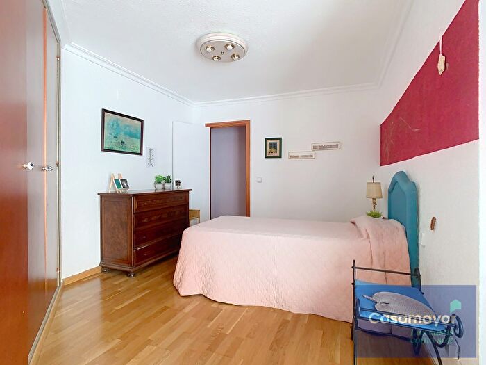 Casas en venta y pisos alquiler - 2