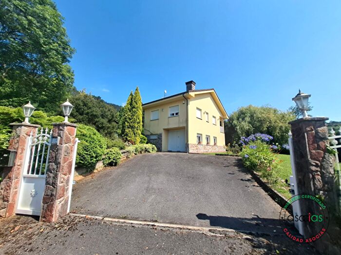 Casas en venta y pisos alquiler - 1