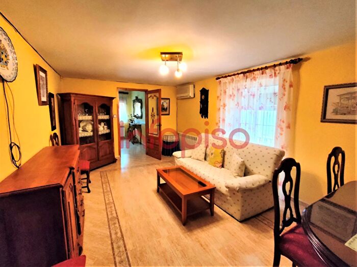 Casa en venta en Alcubillas, Ciudad Real de 5 habitaciones