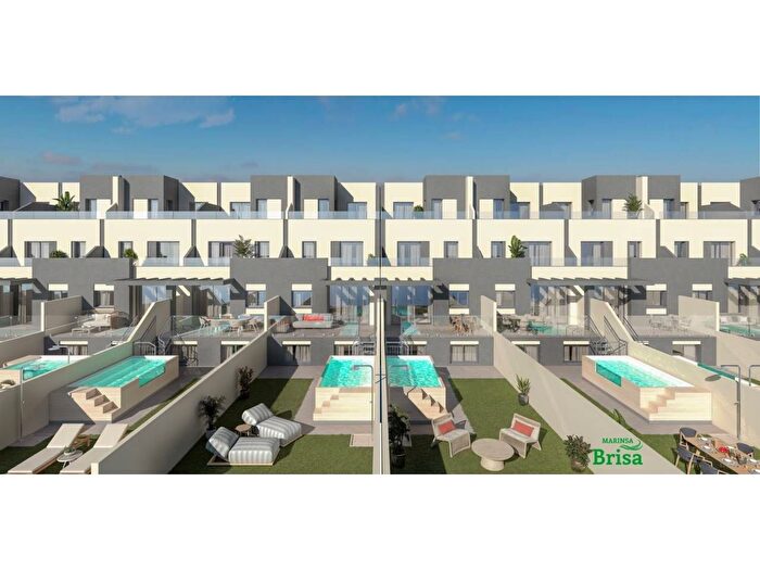 Casa en venta en Urbanización Santa Rosa, Torrox de 4 habitaciones