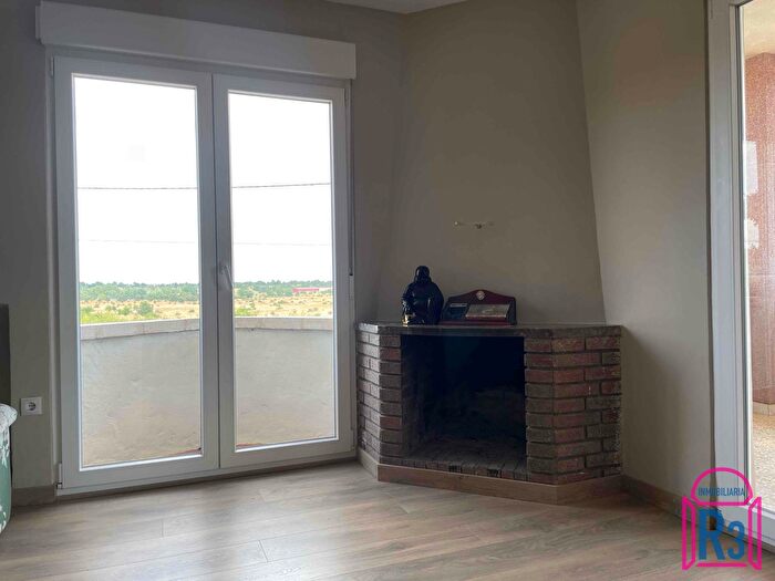 Casas en venta y pisos alquiler - 2